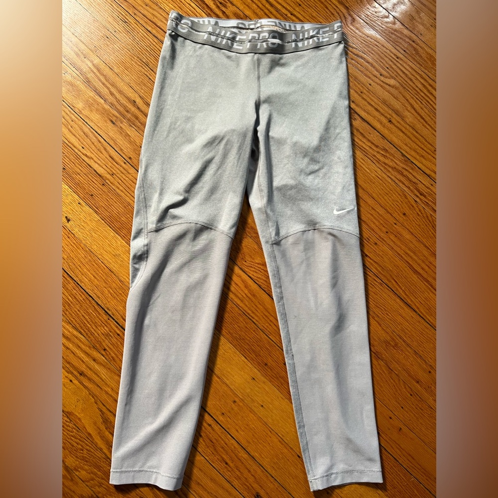 Nike Pro half mesh gray capri leggings size S - Picture 8 of 8